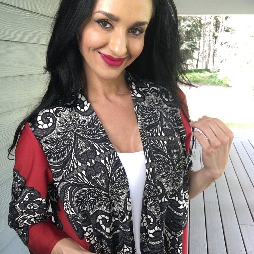 R&K open red black lace pattern open  cardigan